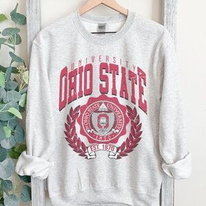 Vintage Ohio State sweatshirt in classic gray - oversized unisex sizing -